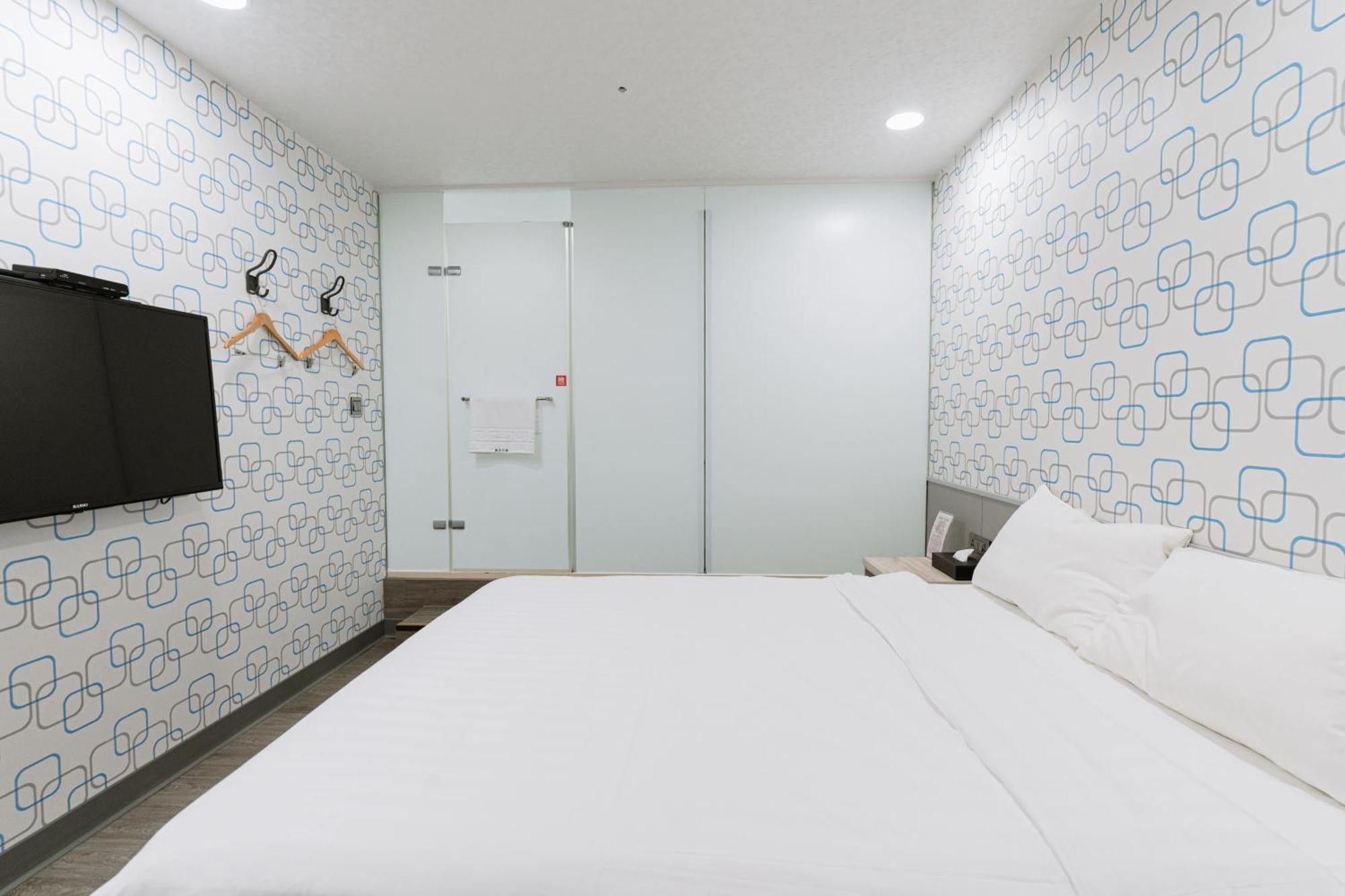 歐法行旅 O Fun Hotel Тайбэй Экстерьер фото